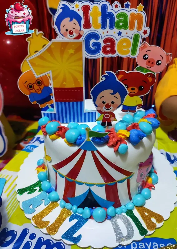 Decoración de cumpleaños infantil con temática de circo